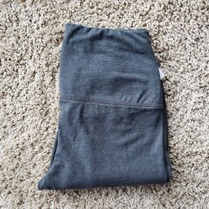NWT High Waisted Yoga Crop Pants